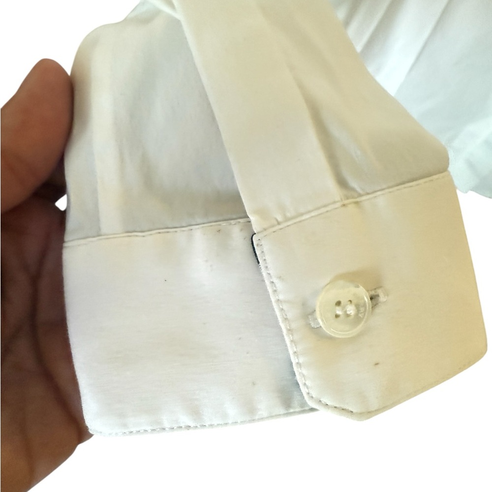 Burberry Classic White Shirt with Black Leather Collar - Picture 6 of 15